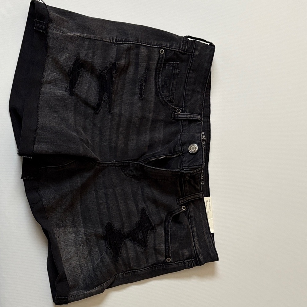 American eagle women’s shorts, black